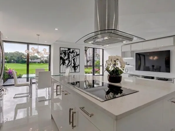 2403 Bridgewood Drive, Boca Raton, FL 33434