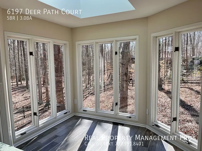 6197 Deer Path Ct — Photo 10