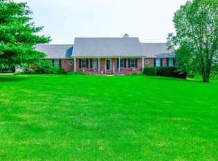 242 Bourbon Acres Rd, Paris, KY 40361