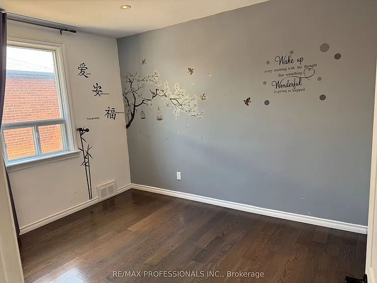145 Yorkview Dr #MAIN — Photo 6