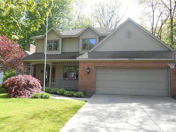 2nd image of 4537 Glen Hollow Dr