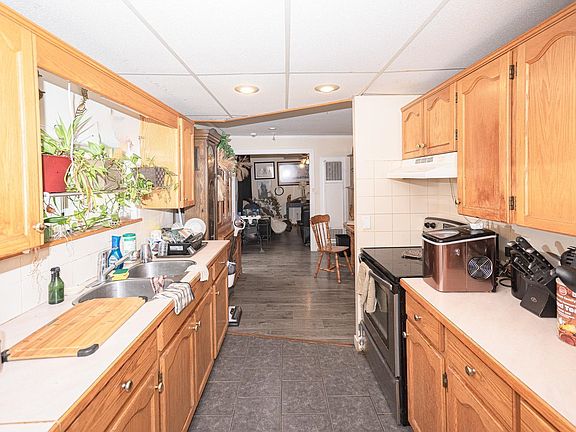 3rd image of 11618 203rd St