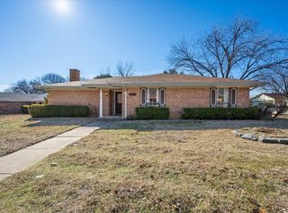 1924 Overbrook Dr, Arlington, TX 76014