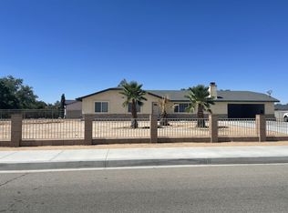 14450 Pioneer Rd, Apple Valley, CA 92307