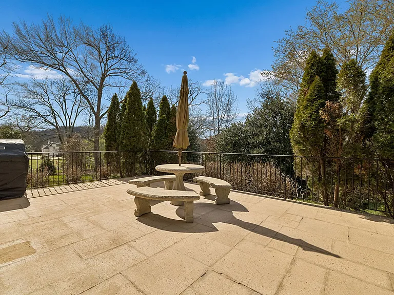 4533 Alcott Dr — Photo 74