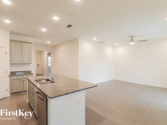 5th image of 117 Windsor Reserve Dr
