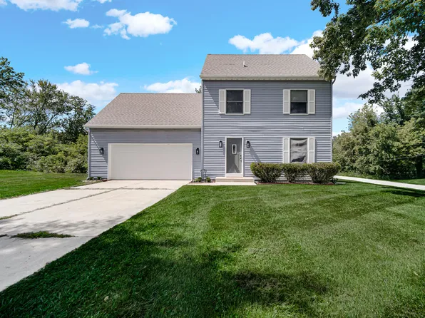 4505 Flint Lake Gtwy, Valparaiso, IN 46383