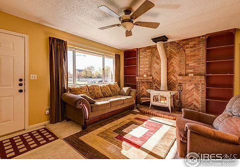 5th image of 916 Foothills Ct