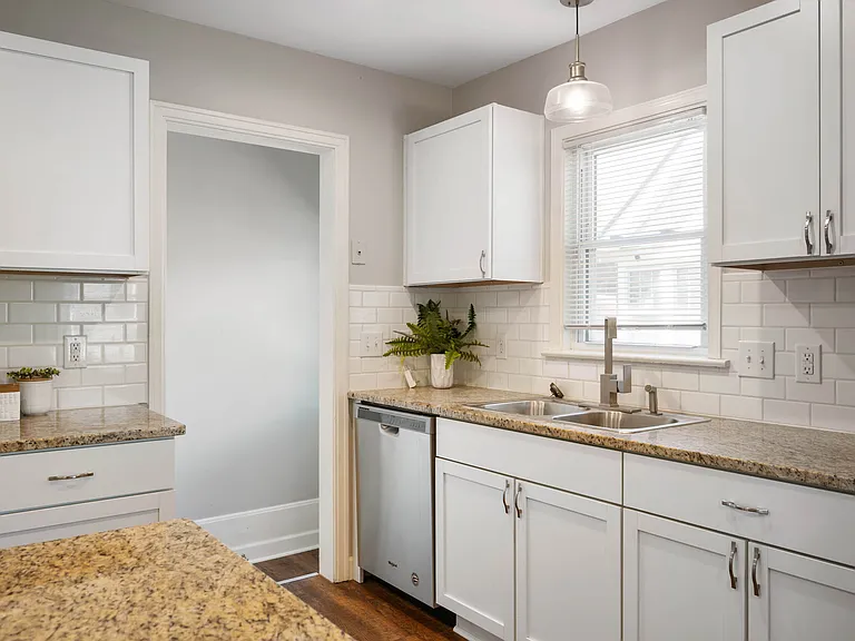 5243 E Market St — Photo 13
