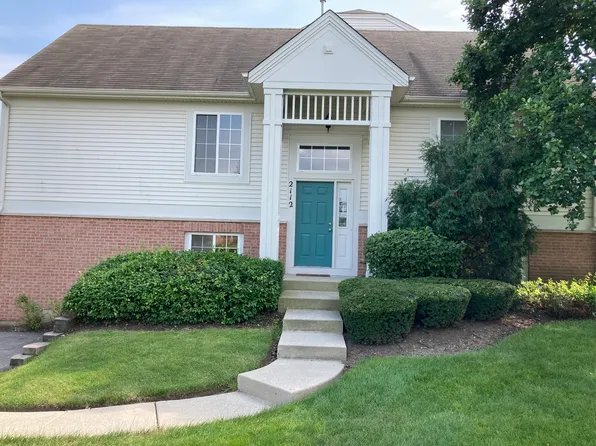2112 Concord Dr #221, McHenry, IL 60050