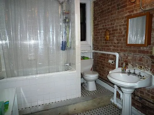 Rented by Friedman Roth Realty | media 5