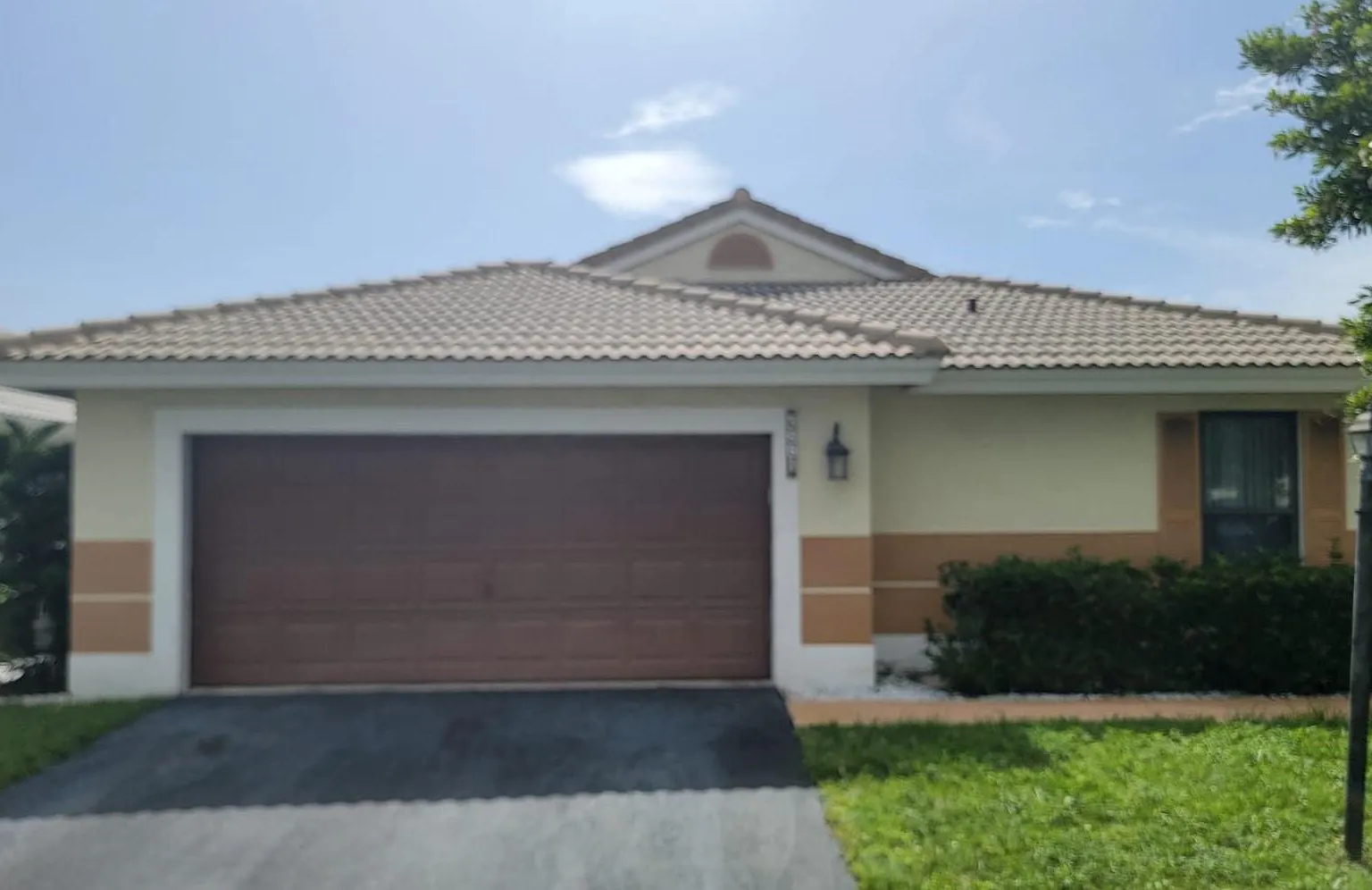 5881 Chester Ln — Photo 1