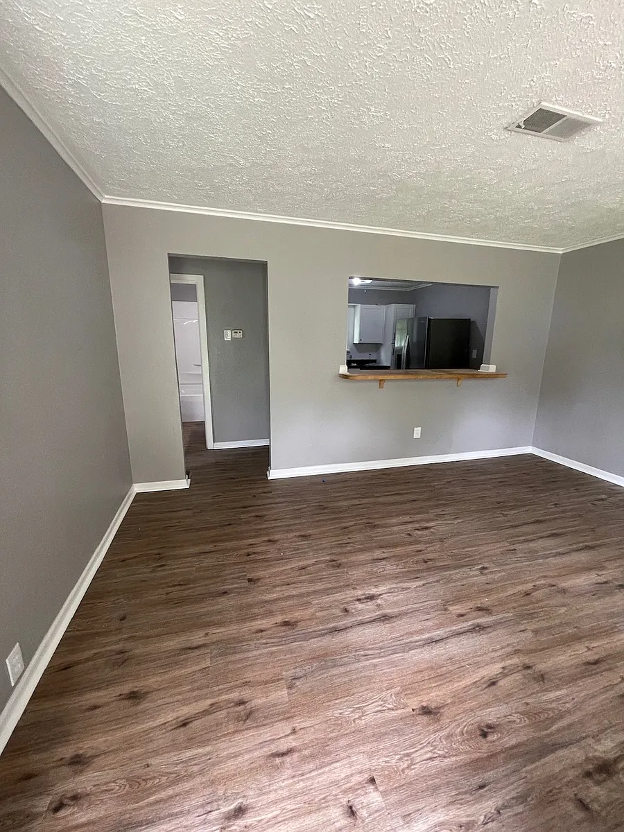 Building Photo - 654 N 39th St