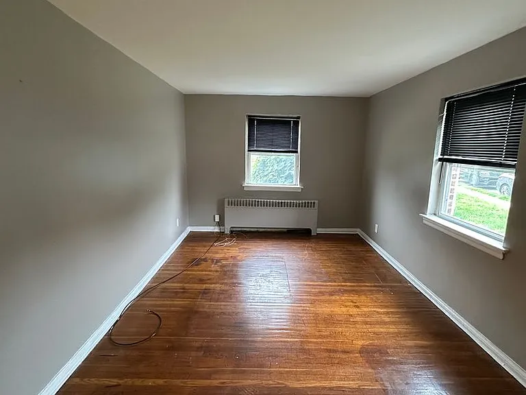 728 E Chester Pike — Photo 8
