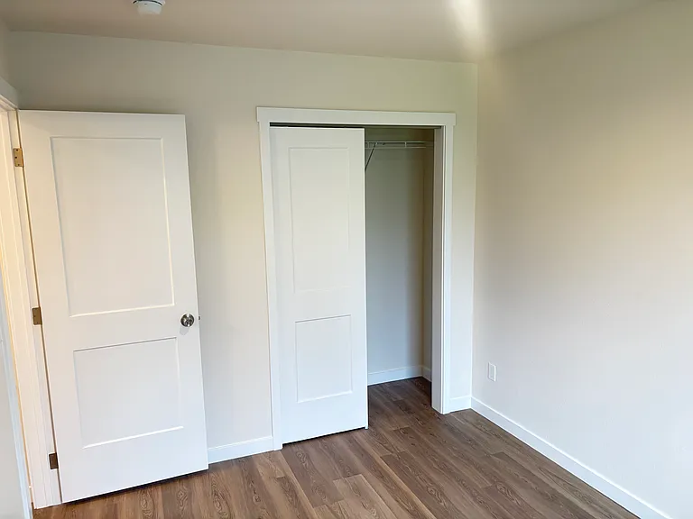 623 S State Ave — Photo 10