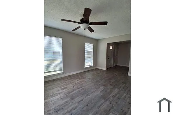 Building Photo - 11002 Hammerly Blvd #47