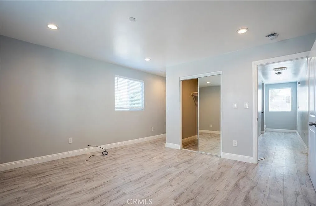 6 bed, 2546 sqft, $5,400 — Photo 4