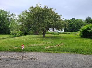 7 Nichols St, Searsport, ME 04974