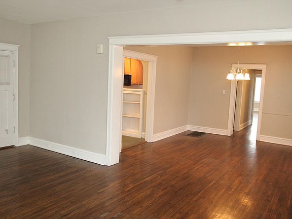 5th image of 714 Limit Ave APT 1S