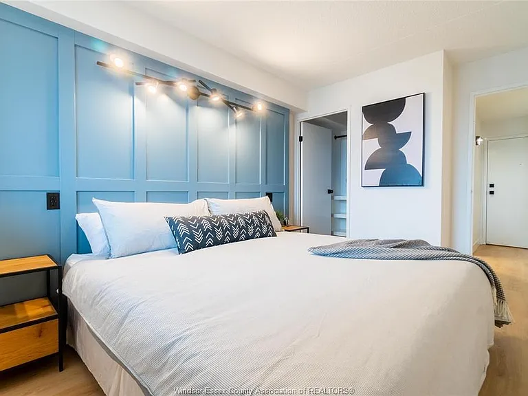 150 Park St W #2603 — Photo 14