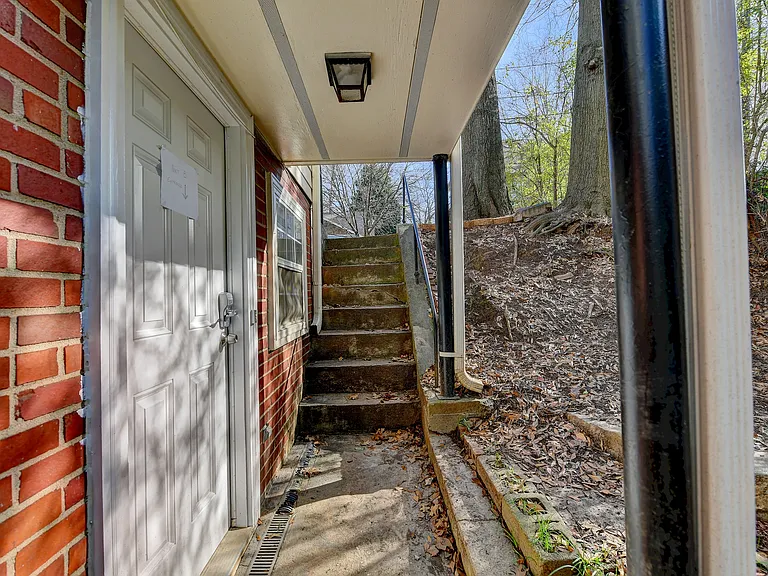 1170 Atlantic Dr NW — Photo 77