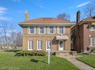 1746 Longfellow St, Detroit, MI 48206