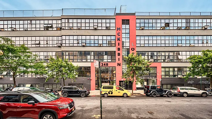 Rented by Carnegie Management Inc | media 16