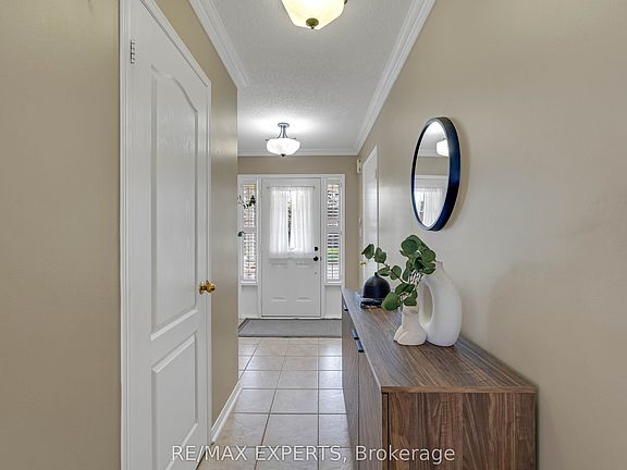 5th image of 15 Mount Hope Rd