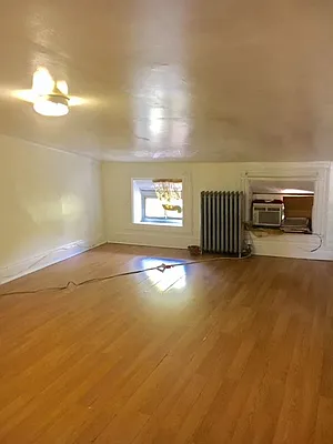 Rented by Flateau Realty | media 2