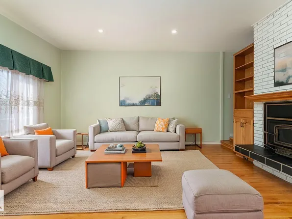 9523 134th Ave NW, Edmonton, AB T5E 1H8