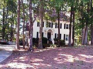 121 Donna Pl, Cary, NC 27513