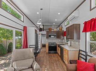 110 Oxbow Dr, Thayne, WY 83127