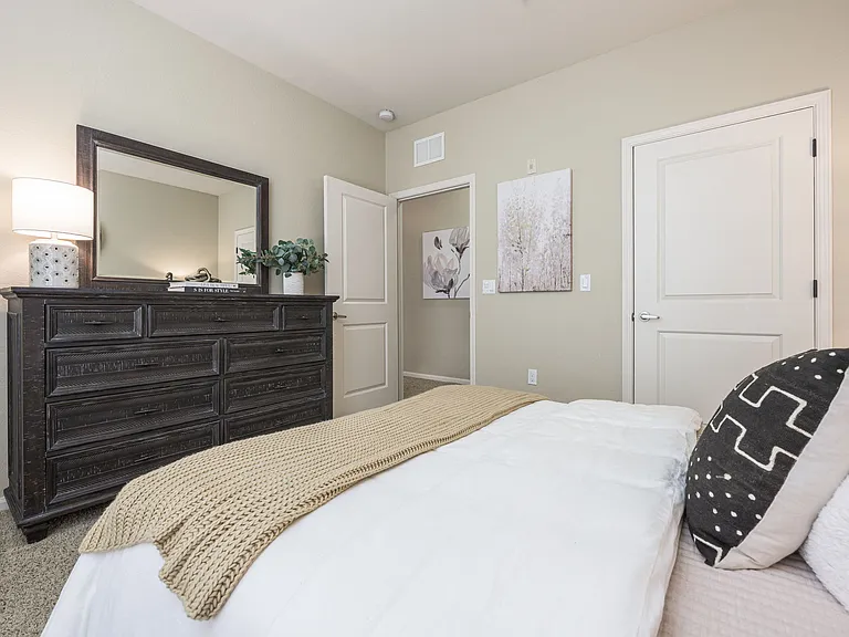 Spring Creek Apartments — Photo 34
