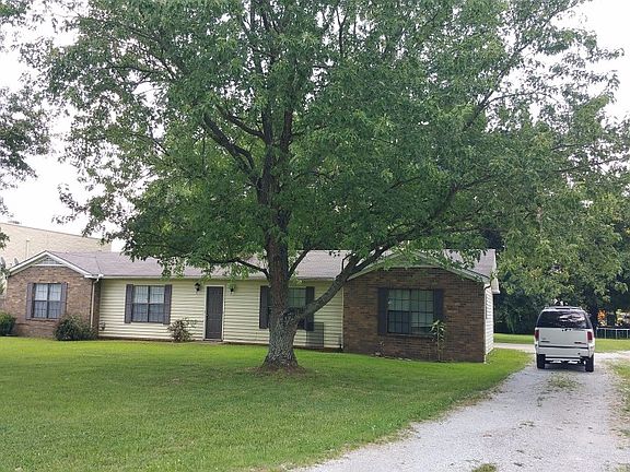 2nd image of 176 Caroline Dr