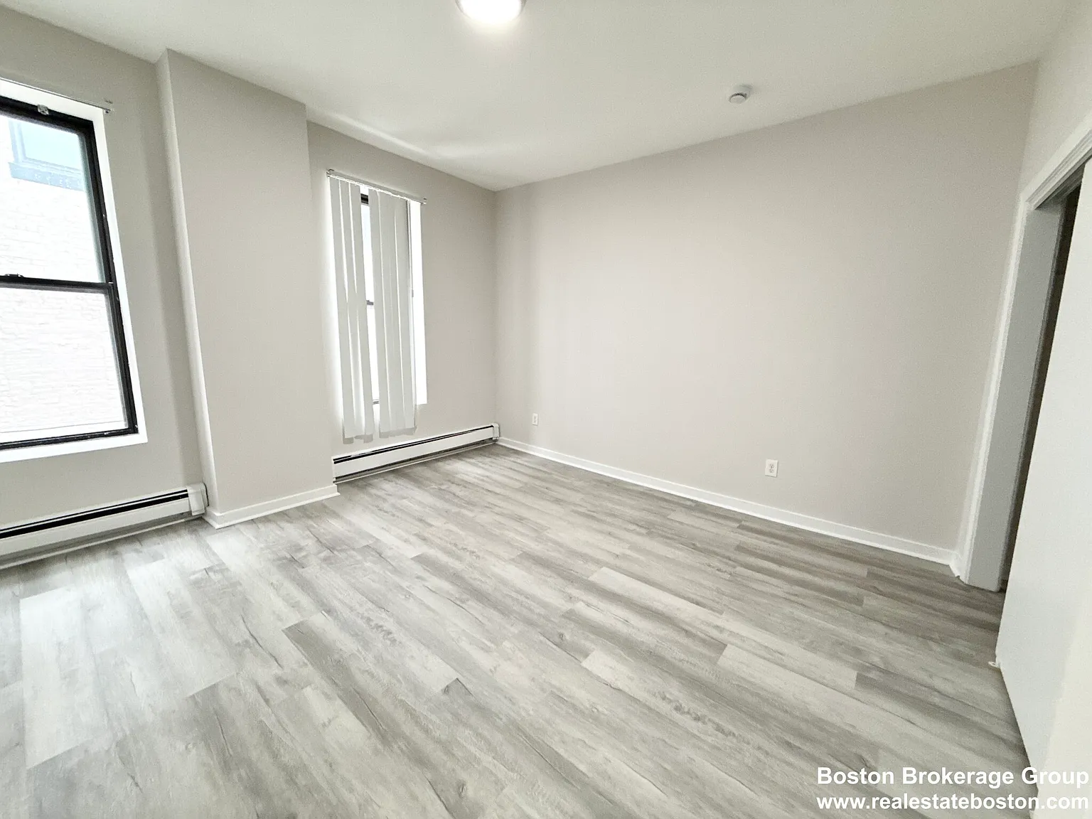 1 bed, 1.0 bath, $2,000 — Photo 3