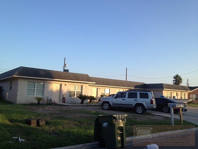 1st image of 141 Las Palmas Dr