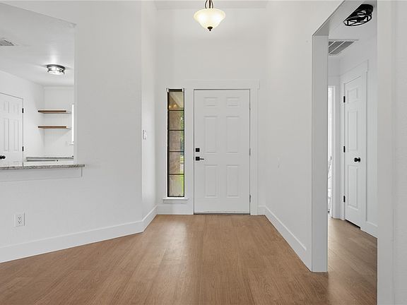 5th image of 2087 Sabal Dr