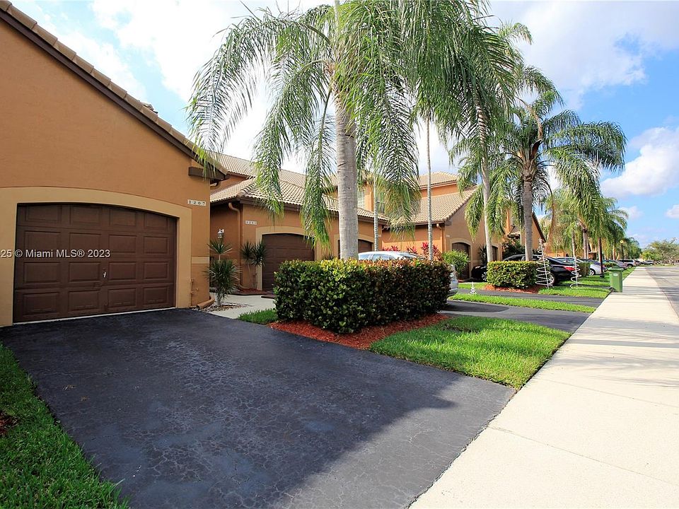 1st image of 1207 Presidio Dr