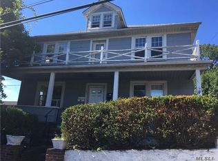 5 3rd St, Glen Cove, NY 11542