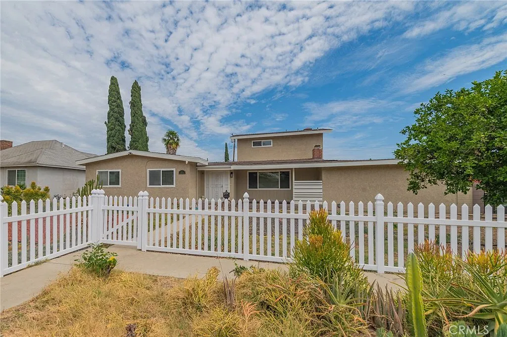 4 bed, 2148 sqft, $5,000 — Photo 1