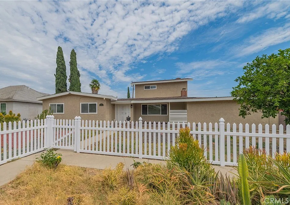 1334 S Glendora Ave