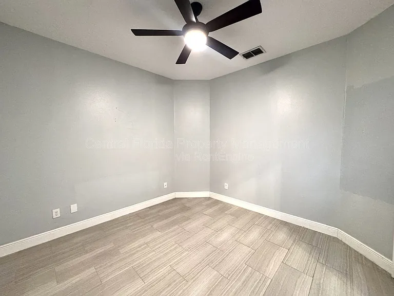 5004 Marbella Isle Dr — Photo 24