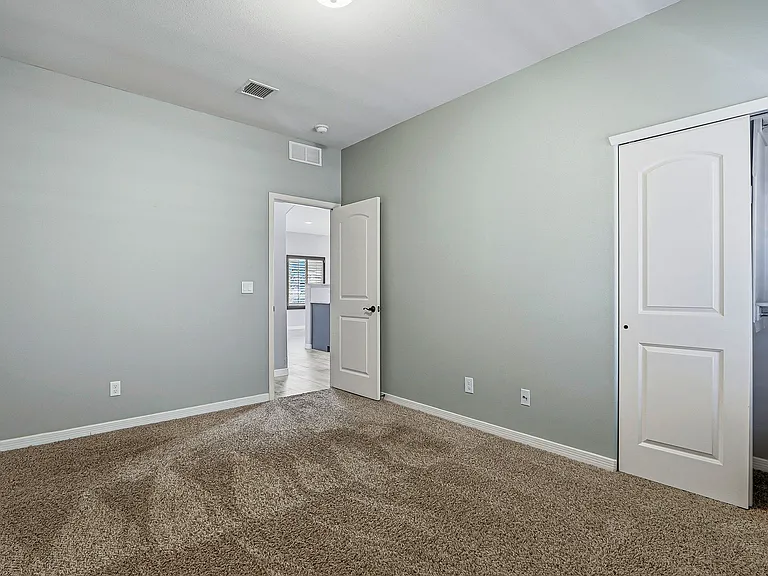 2120 Honour Point Pl — Photo 18
