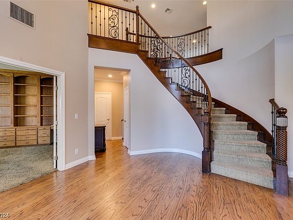 4th image of 1931 Terra Vista Way