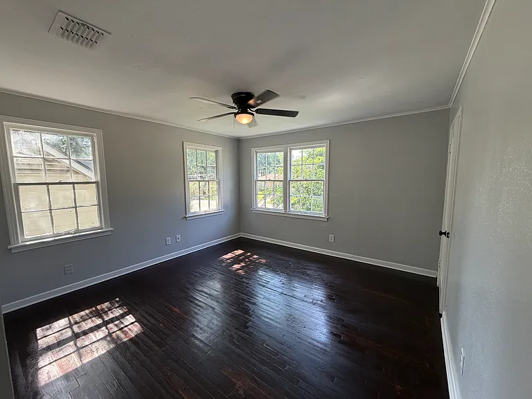 126 E Olive St #126 — Photo 10