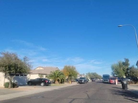 5th image of 11205 W Chase Dr