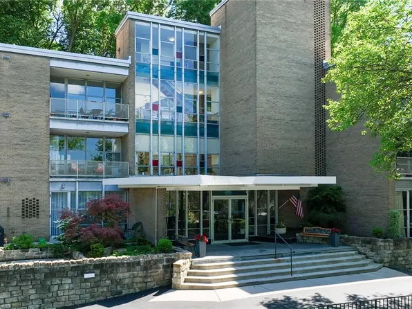 5100 5th Ave APT 305, Pittsburgh, PA 15232