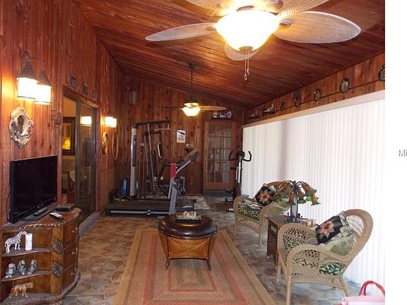 5th image of 34490 Cedarfield Dr