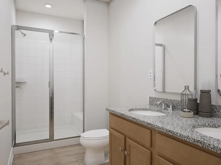 135 Heyford Dr — Photo 40