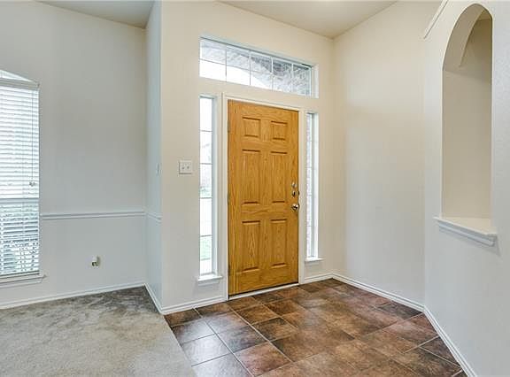 4th image of 4913 Summer Oaks Ln